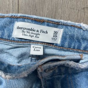 Abercrombie curve love 90’s straight jeans
